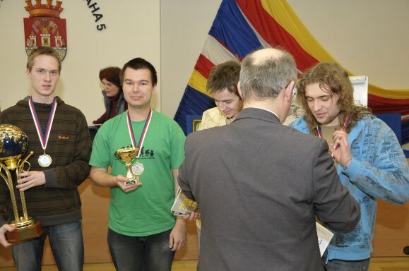 01.jpg