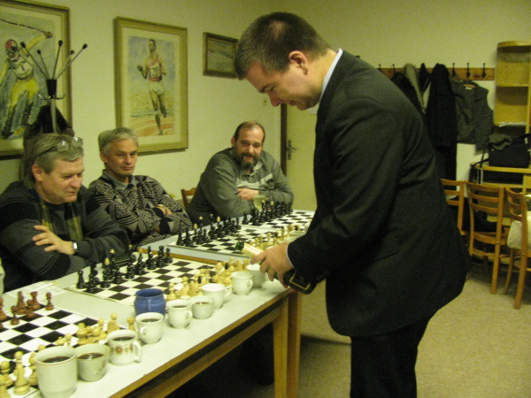 03.jpg